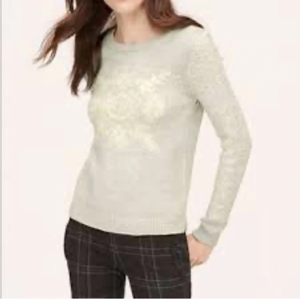 ❤️2/$15or3/$21❤️LOFT Gray Mohair Blend Sweater w/Snowflake Pattern, Size PS - Picture 2 of 13